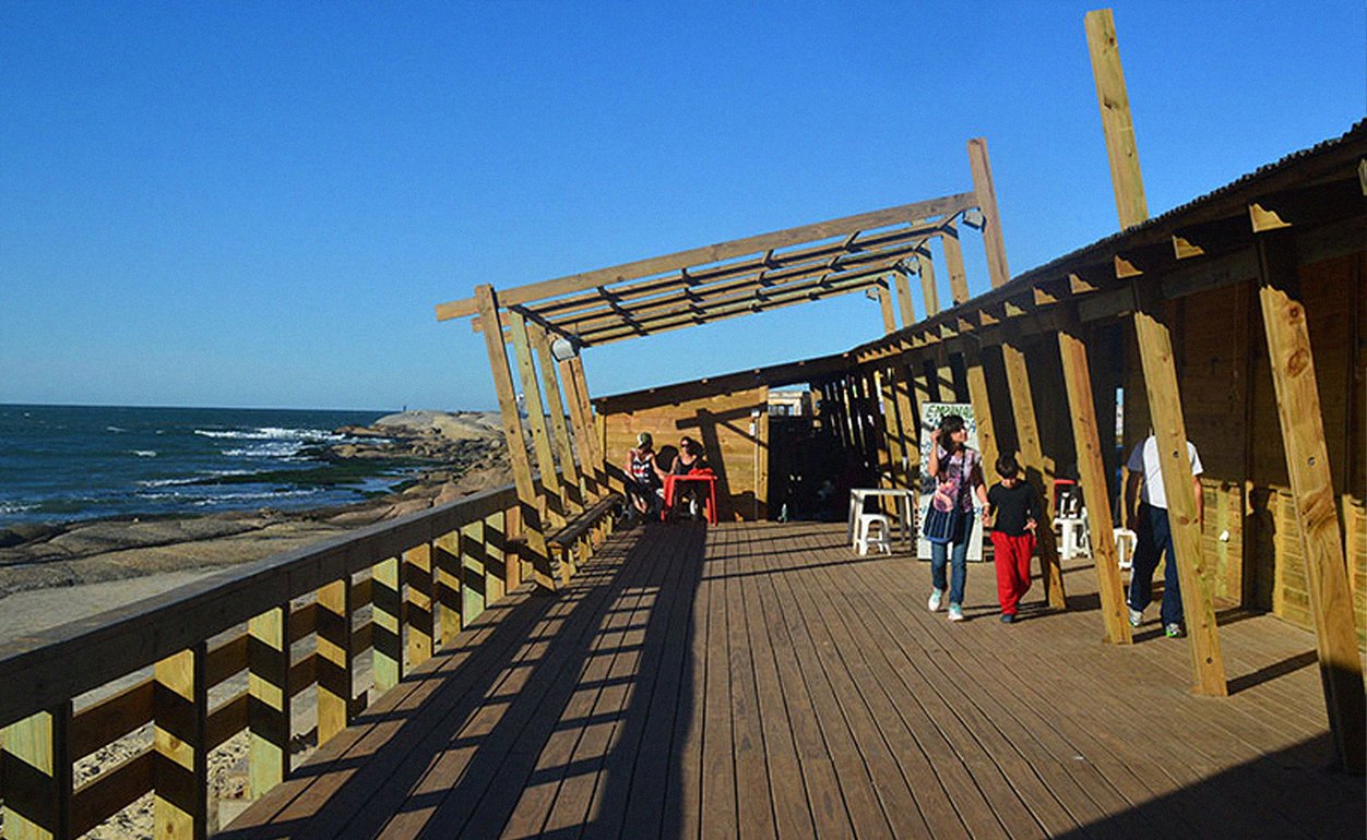 Nueva Feria de Artesanos Punta del Diablo